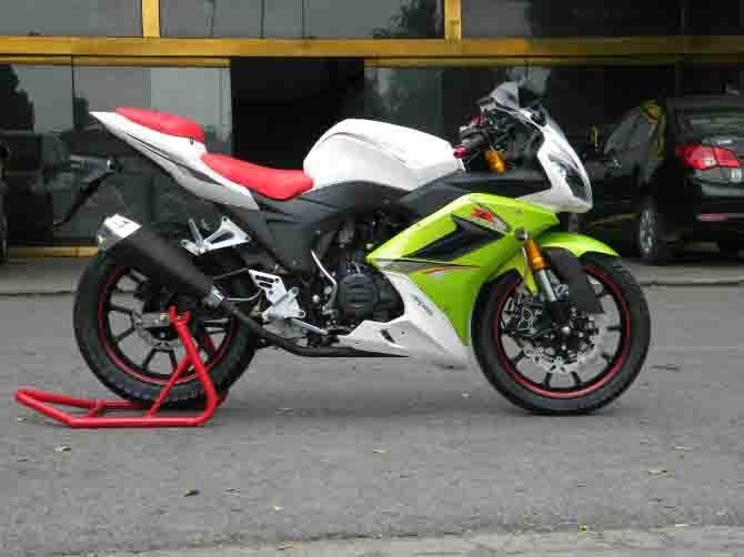 Yamaha R1 Motorcycle Motorbile Motor 250cc Orange Drag Racing ...
